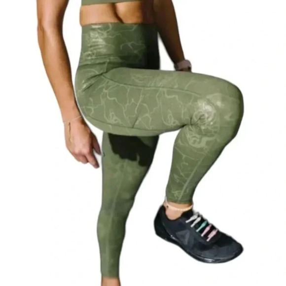 Zyia Olive Maze Light n Tight High Rise Pockets Leggings - Picture 1 of 7